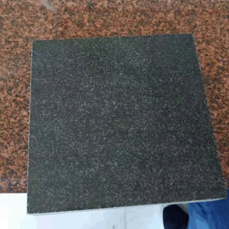 中國(guó)黑石材 水景壓頂與板材加工的專業(yè)解析